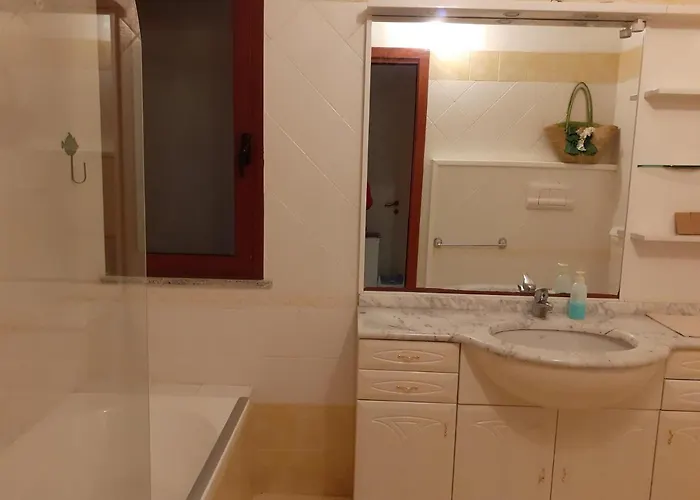 Проживание в семье With Private Bathroom, No Smoking Палау